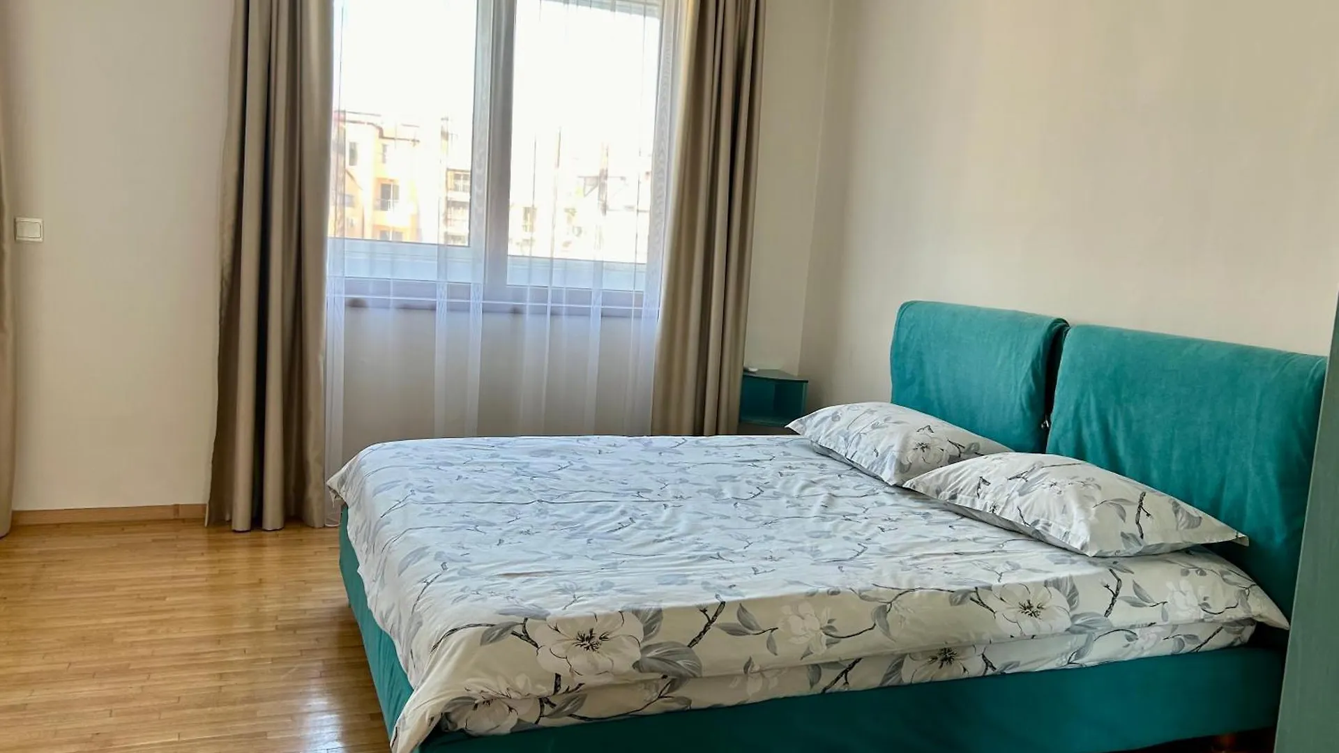 Fenix 2 Bedroom Apartment Varna Center location