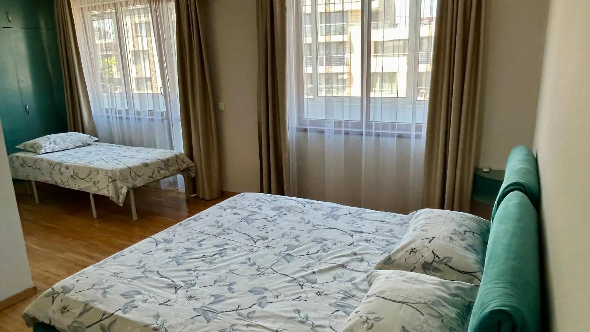 Fenix 2 Bedroom Apartment Varna Center Bulgaria